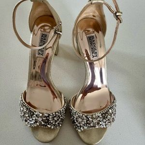 Badgley Mischa gold block heels size 7.5